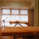 頭蓋骨美容小顔矯正を受ける時は化粧をしててもいいの？